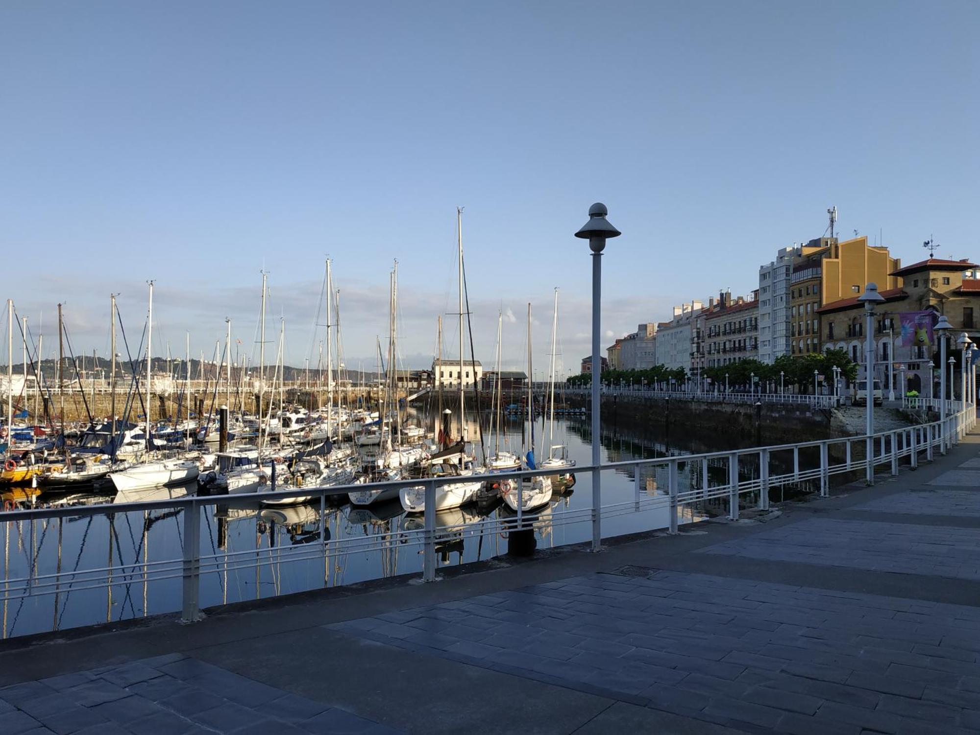 El Rincon Del Puerto Apartment Gijon Ngoại thất bức ảnh